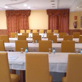Agora Hoteles, hébergement à Peñíscola et Madrid