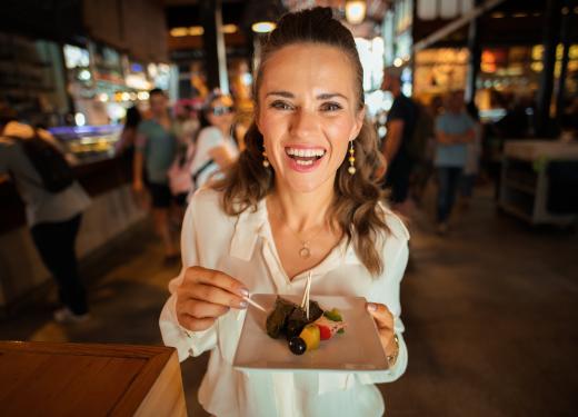 Degustar la gastronomía madrileña en el Mercado de San Miguel